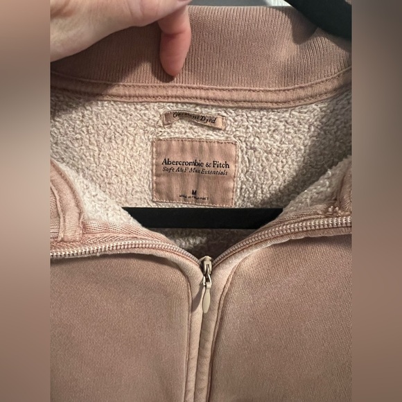 Abercrombie & Fitch Half Zip Sweatshirt Size M - Picture 2 of 3